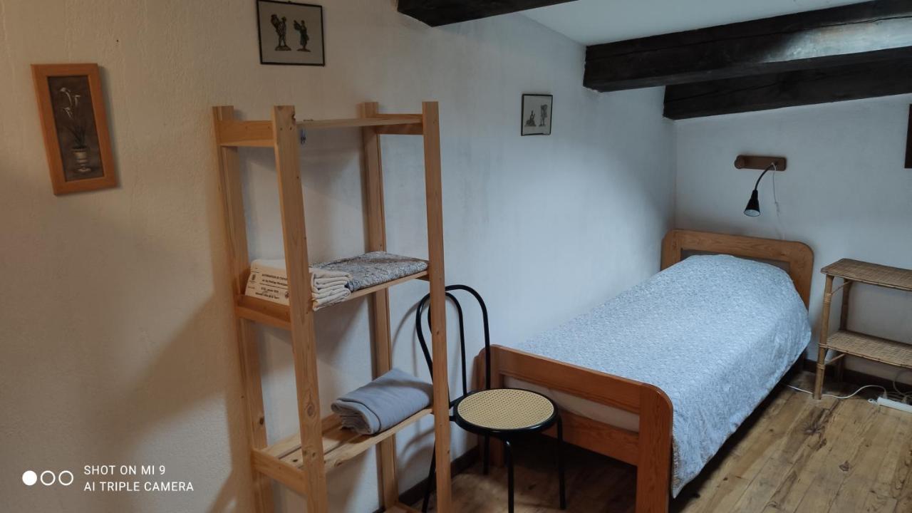 Gite De La Tour Saint-Guilhem-le-Desert Eksteriør billede