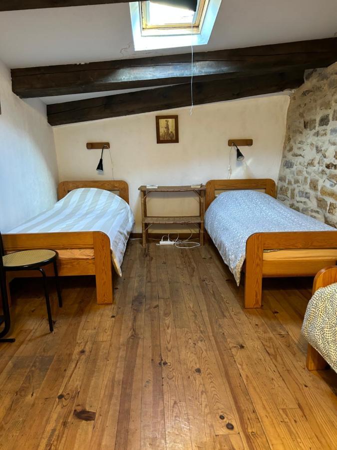 Gite De La Tour Saint-Guilhem-le-Desert Eksteriør billede